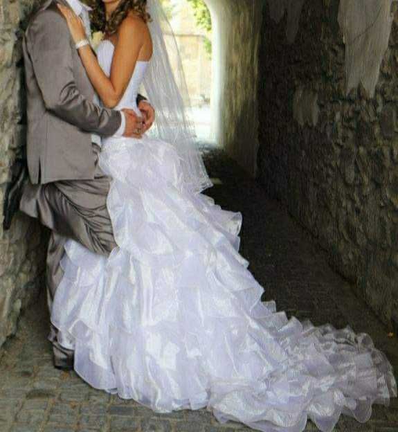 Vând rochie de mireasă