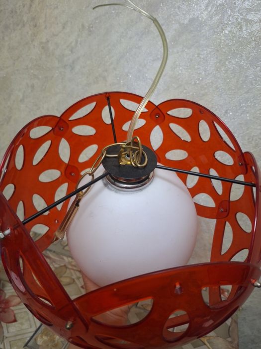 Люстра 1 марта куйилган