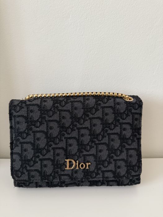 Дамски чанти bucket…