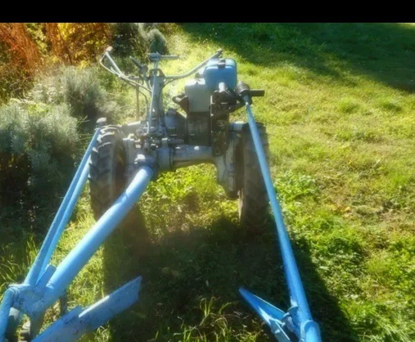 Cositoare cu lama BCS