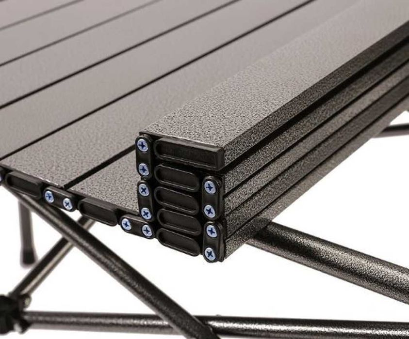 Предлагам комплект Градински маса и столове