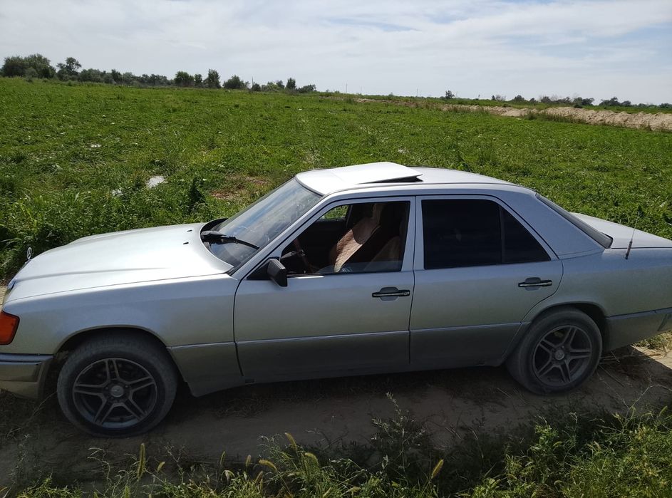 Продам мерс 2.3.