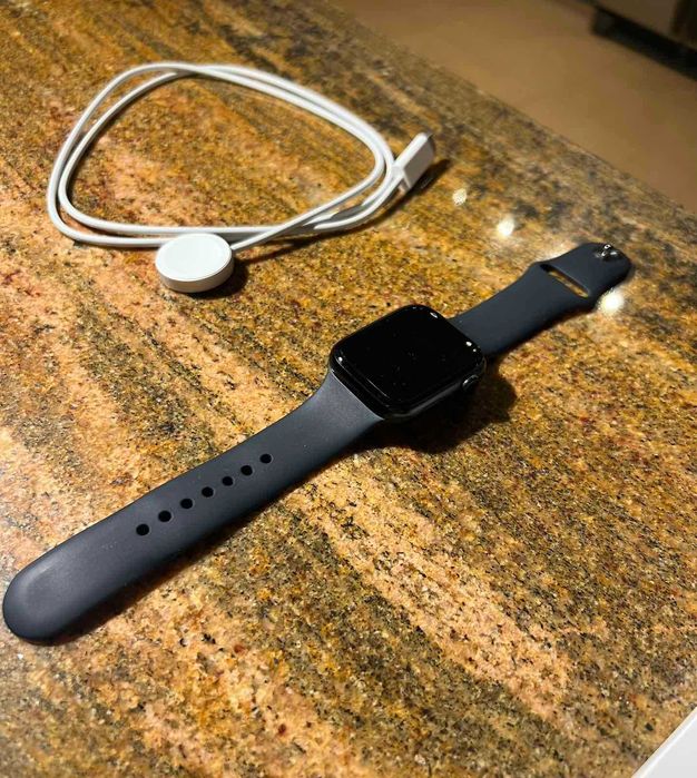 Apple Watch Series 8 45 mm GPS - Midnight