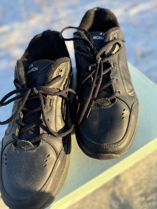 Продам ботинки