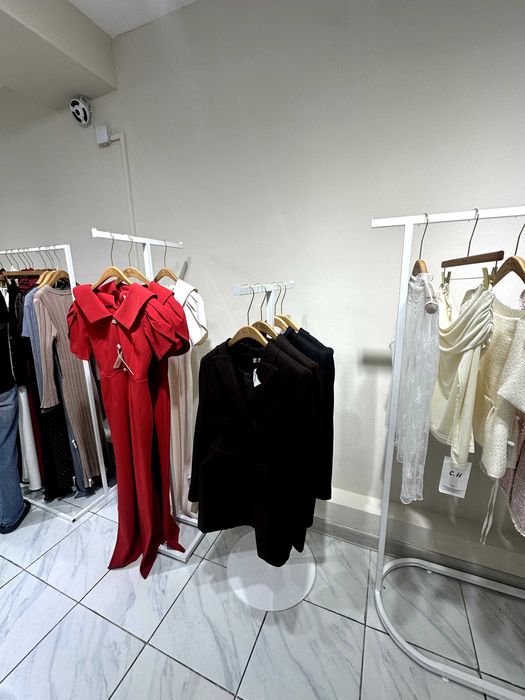 рейл для одежды торговый рейл