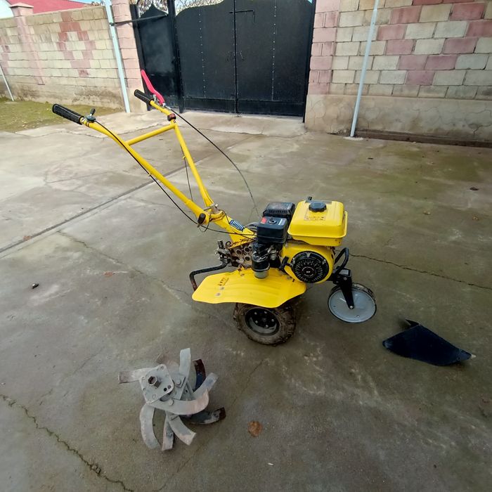 Мотоблок почти новый