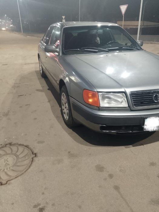 Продам Ауди 100  газ бензин