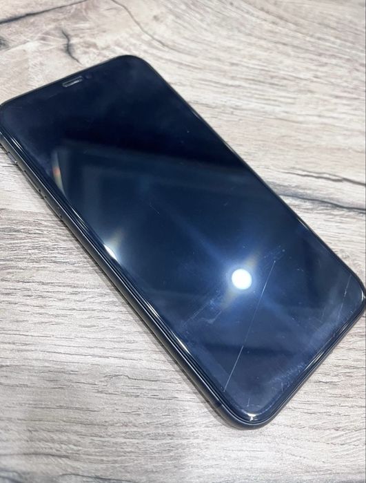 iPhone 11 64GB.