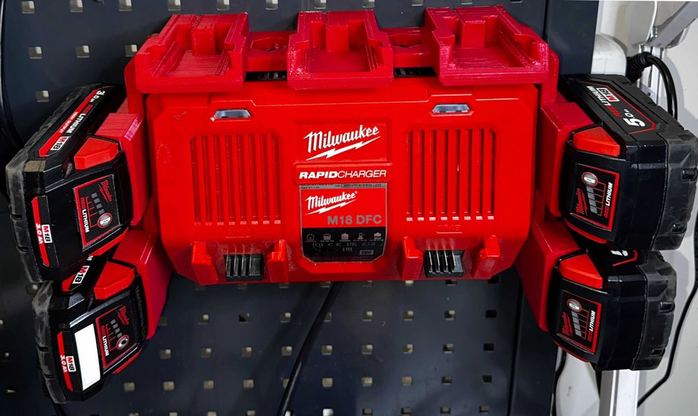 Organizator incarcator dublu m18 si  acumulatori milwaukee