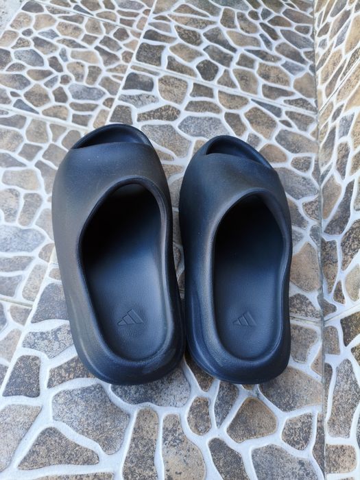 Papuci Sport Yeezy Slide Bone Adidas