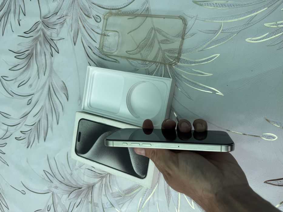 Продам Телефон Айфон 15 Pro Max 256Gb
