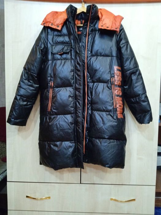 Продам пуховик на девочку