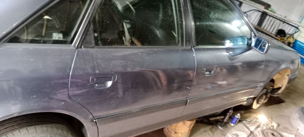 Продам Ауди 100 с4