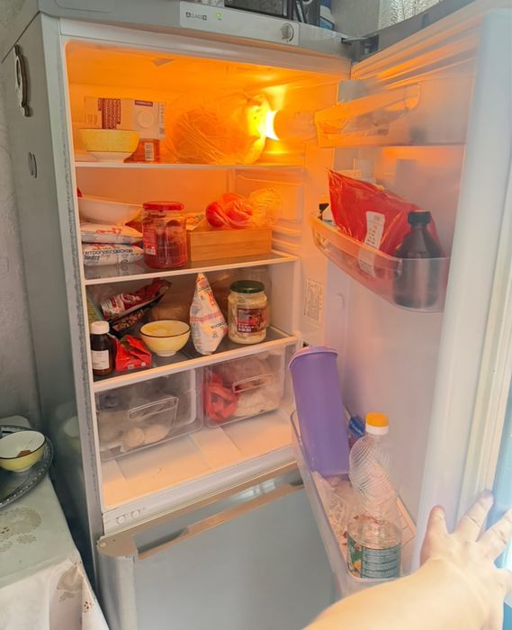 Продам indesit холодильник