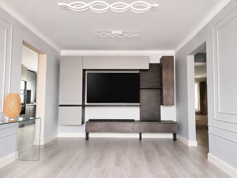 Direct proprietar,renovat complet,parc IOR,metrou Titan,Scoala Hamburg,ParkLake mall,Apartament 3 camere,2 balcoane închise,unul amenajat ca birou