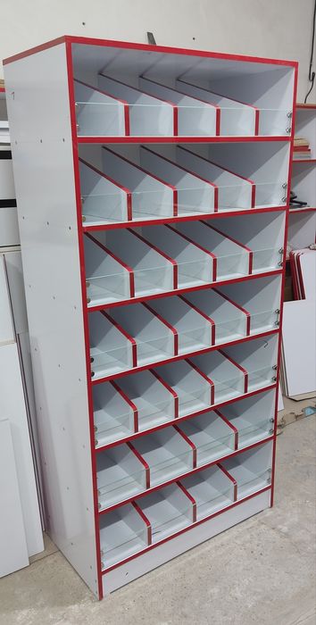 Стол для кассы есть в наличии и для сантехникии тысячи мелочей