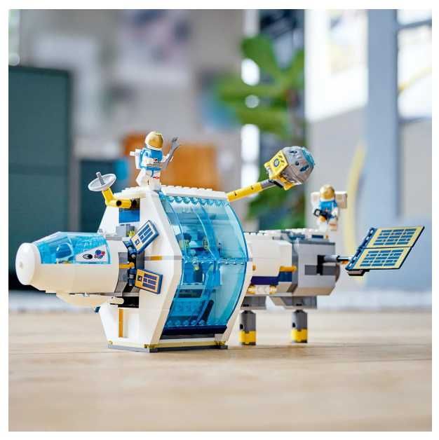 Lego City 60349  - Moon Space Station Space