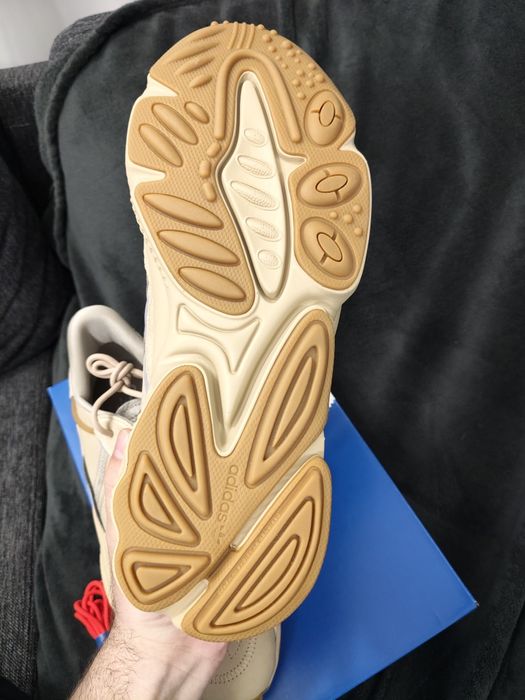 Adidas Originals Ozweego bej nisipiu mărimea 44 noi originali