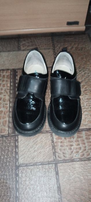 Кроссовки,туфли детские