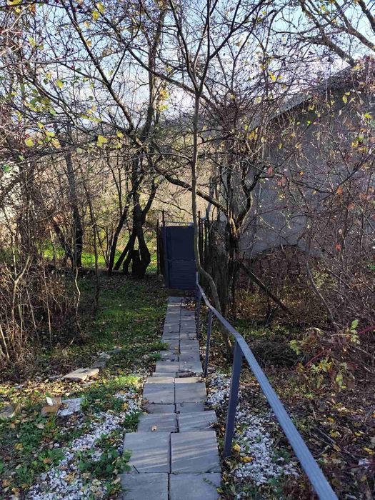 Къща двуетажна вила масивна