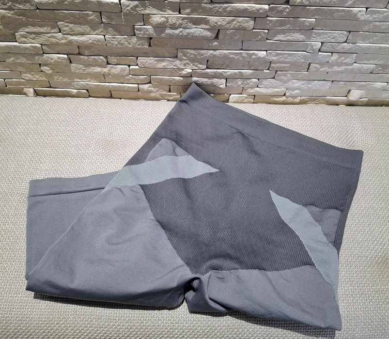 Антицелулитен клин размер М нов