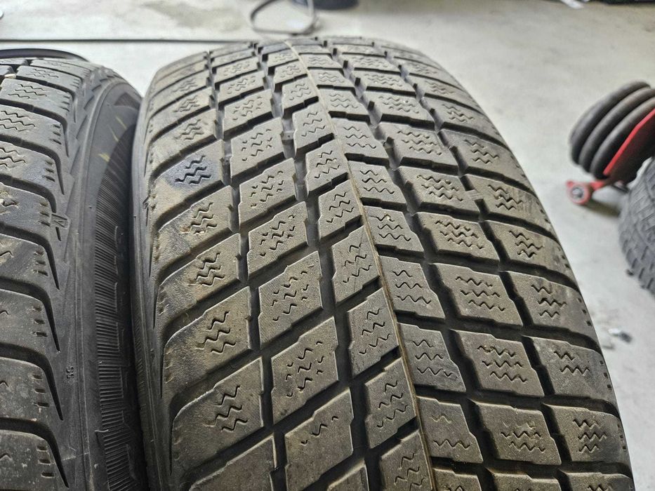 Set 4 Anvelope IARNA 235.55.18 "Nexen" ; stare buna