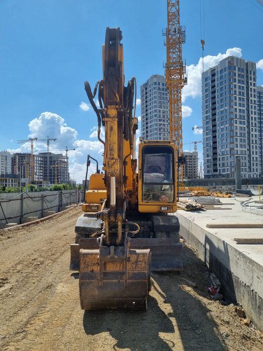 Экскаватор HYUNDAI ROBEX 1400 W-7