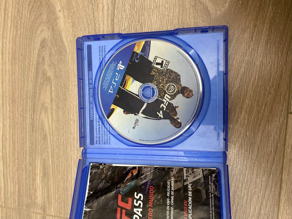 Playstation 4 Slim, Плейстейшн 4