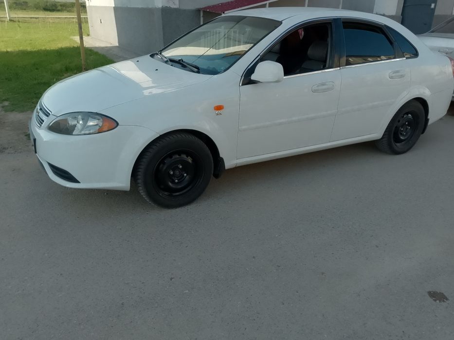 Gentra Lasetti Sotiladi Naxt yoki vikup