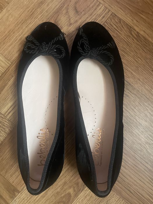 Продам детскую обувь  для девочек