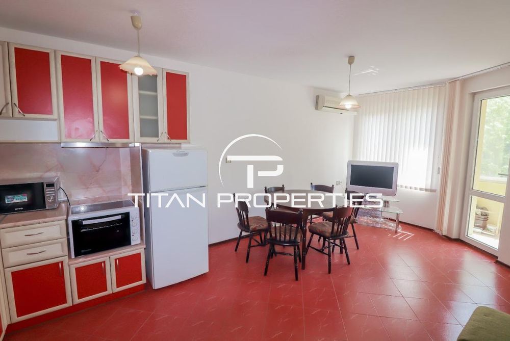 Дава се под наем Тристаен апартамент в Варна, Базар Левски - 90 кв.м за 500 € - Снимка #1