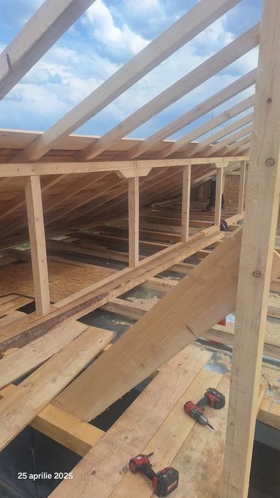 Reparați acoperisuri