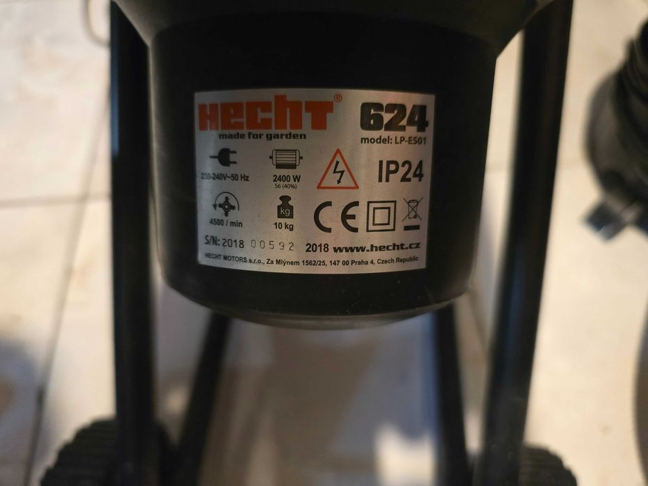 Електрическа дробилка за клони HECHT 624, 2400 W, 38 мм
