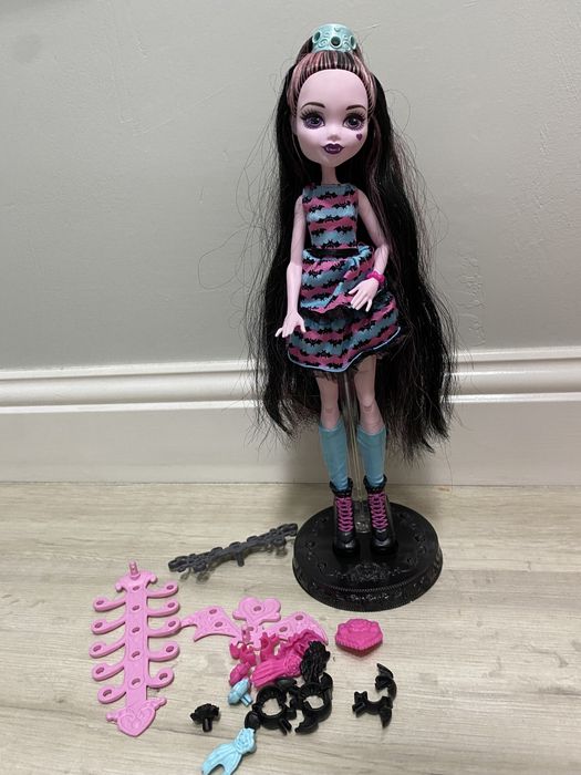 Продам куклу Moster Hight за 3000тг