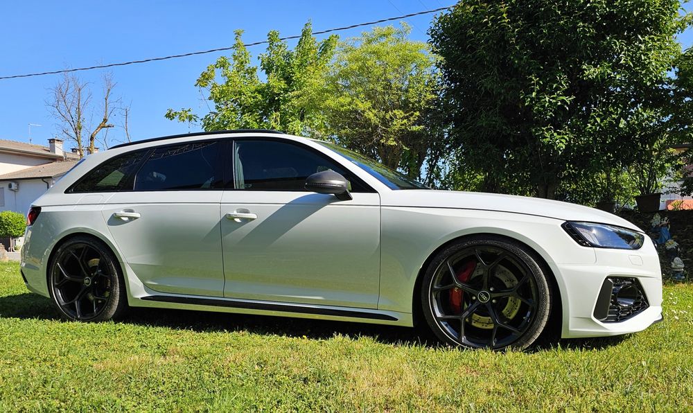AUDI RS4 2024 — imagine 2