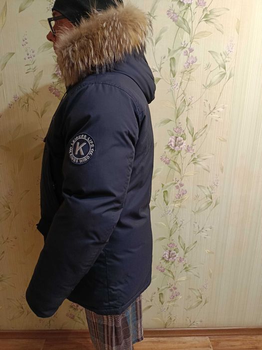 ЗИМНЯЯ КУРТКА б/у 52 размер