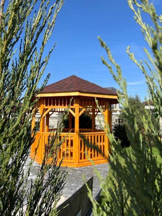 Беседка деревянная