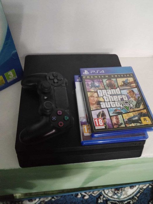 Ps4slim 500gb 4ta oyini bor