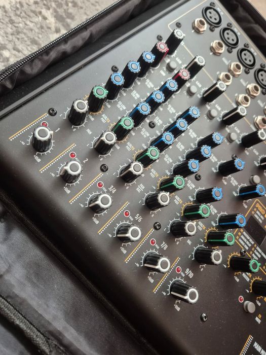 RCF MIXER fx10 husa inclusa  3 cabluri xlr jack adam  hall 4 star incluse