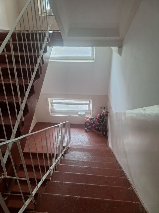 Продам квартиру в Алмазорском районе