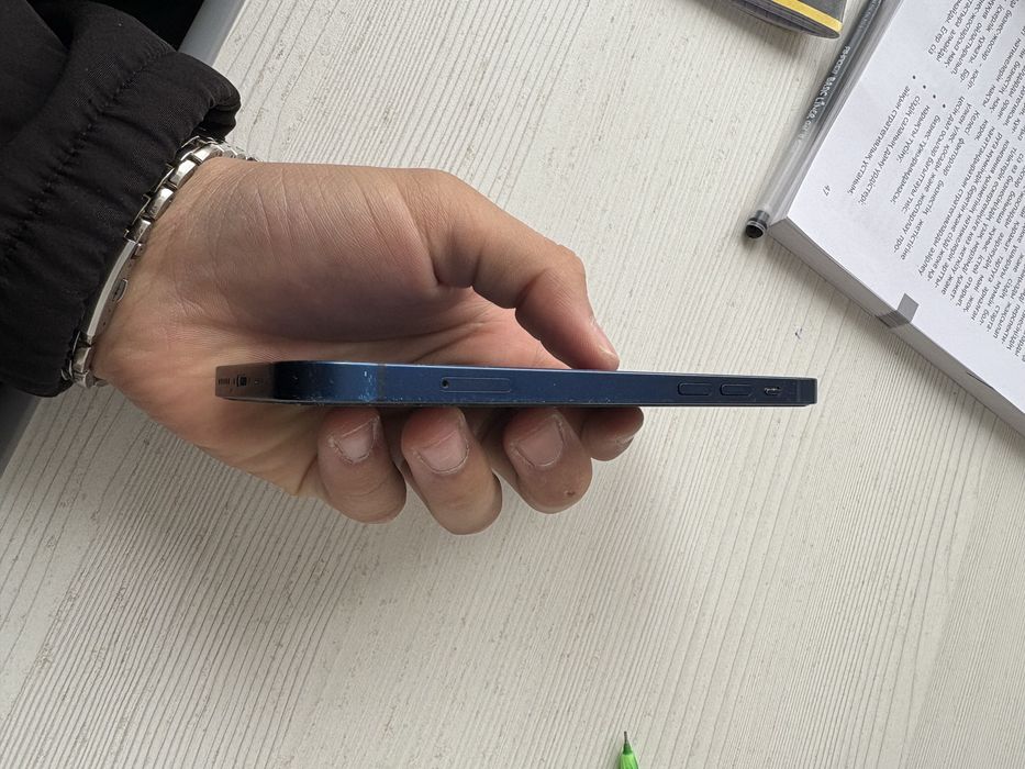 Айфон 12 128гв 76емкост