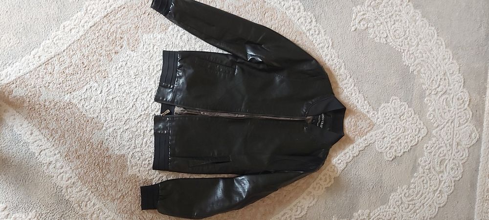 Продам веши,почти новые