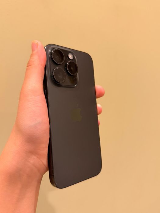 iPhone 15 Pro 512 ГБ в цвете Black Titanium