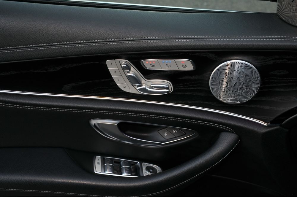 Mercedes Benz E-Klasse 350d PACHET AMG Burmester, perne aer