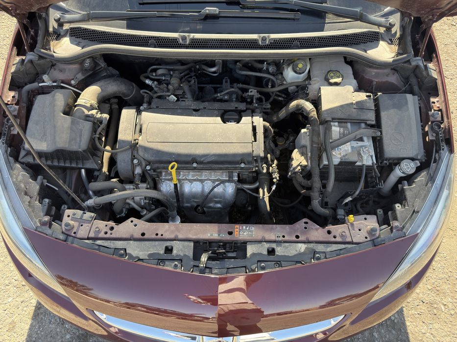 Опел Астра  J /Opel Astra J(1.6i 85kw 2017г.) на части