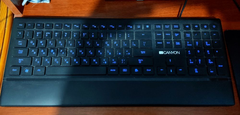 Продам клавиатуру Canyon cns-hkb6-ru