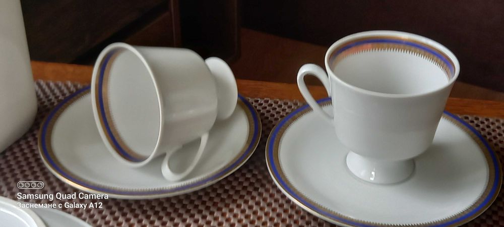 Сет за кафе и сладки+кутия за подправки