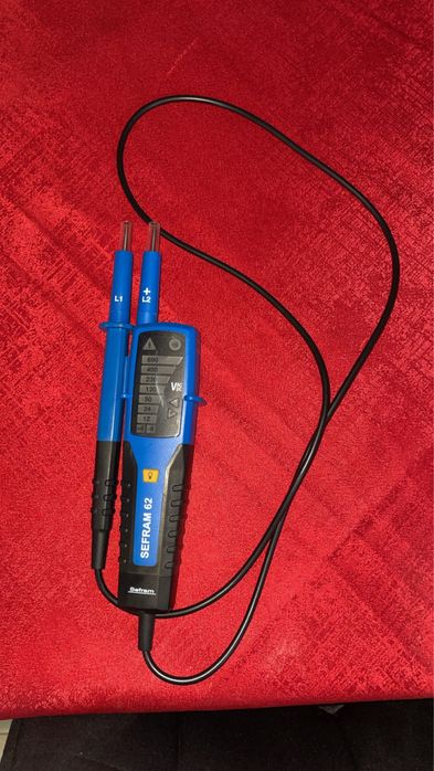 Aparat masurat tensiune electrica