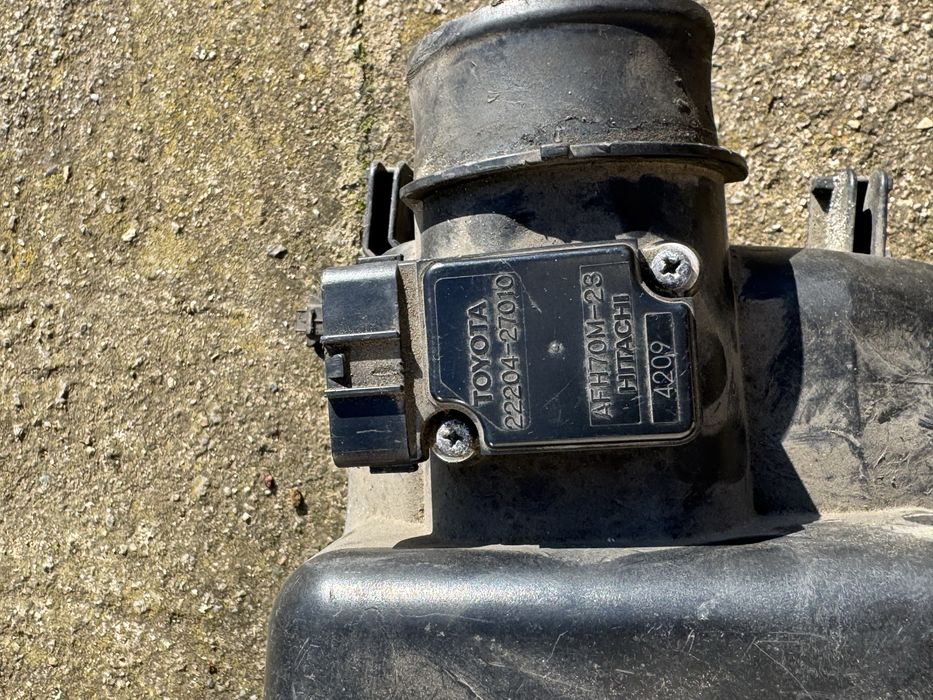 Части за Toyota Rav 4 2.0D4-d 116к.с 4х4 2005г.