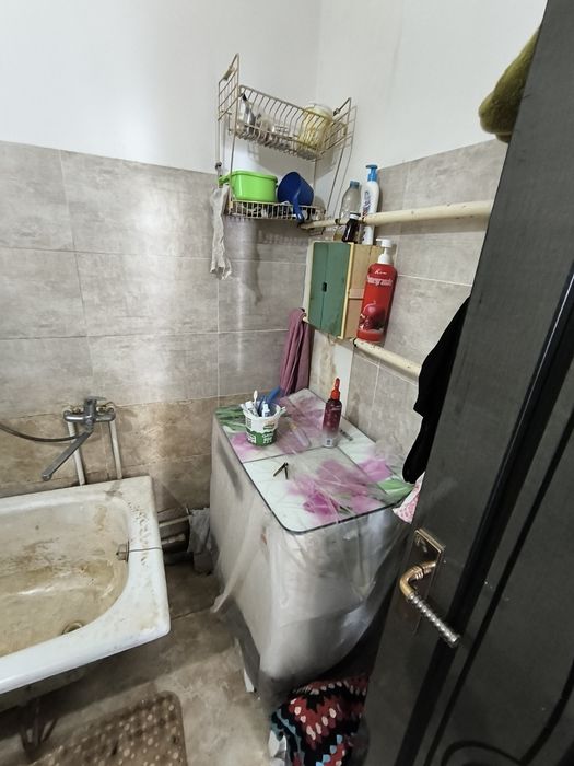 2 х комнатную квартиру Сергели Спутнике 4. 7/9  площадь 60 м² бл.1*5